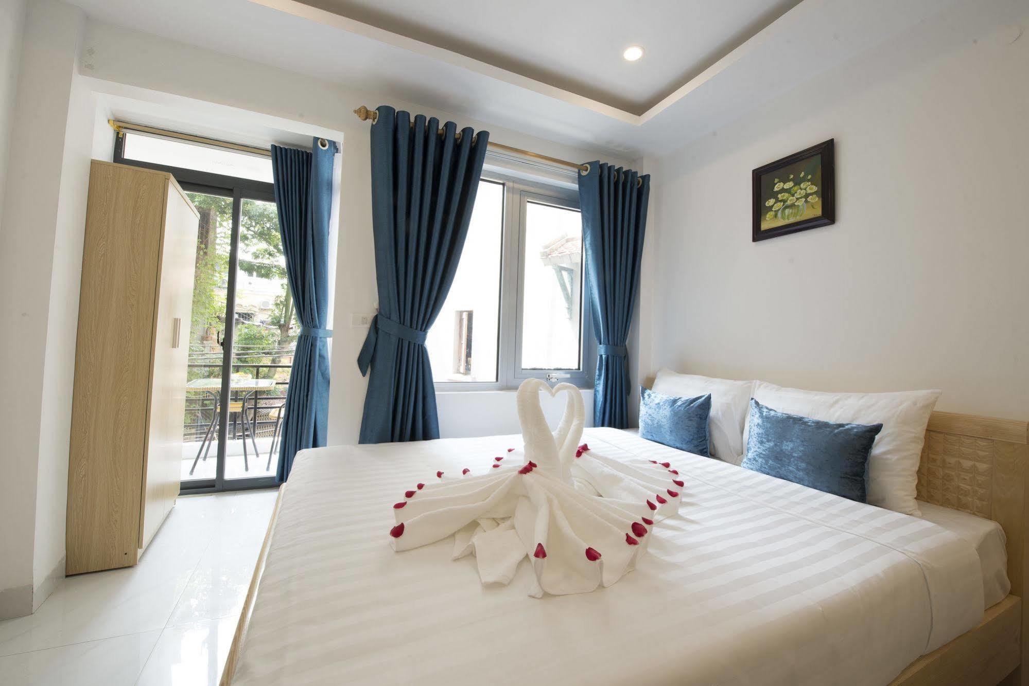 Ha Noi Holiday Center Hotel ハノイ市 エクステリア 写真